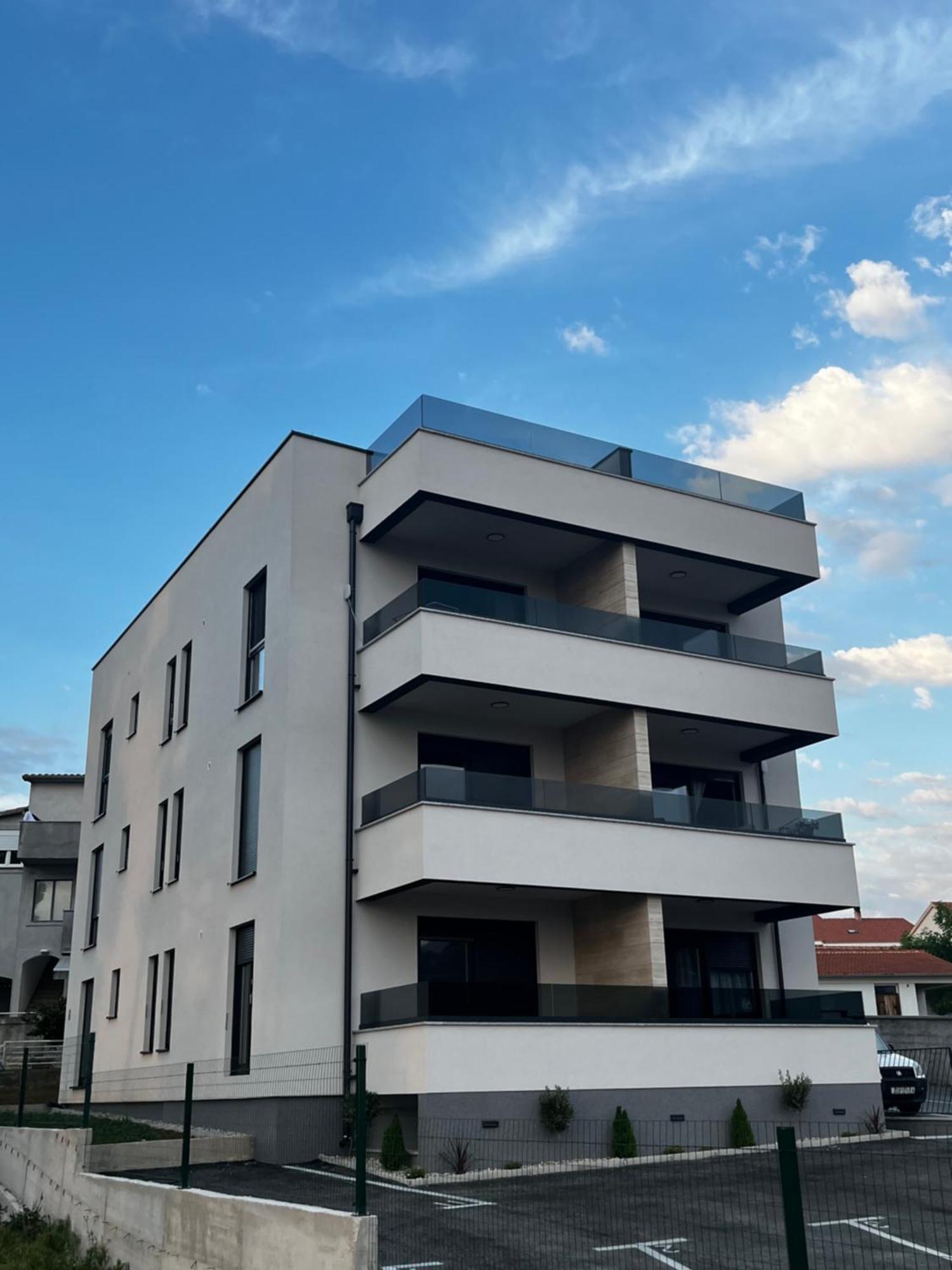 Luvigo Luxury Apartment